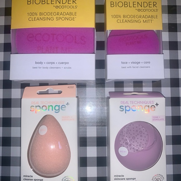 Real Techniques Miracle Pore Skincare Sponge & EcoTools Bioblender Sponge & Mitt - Picture 3 of 3